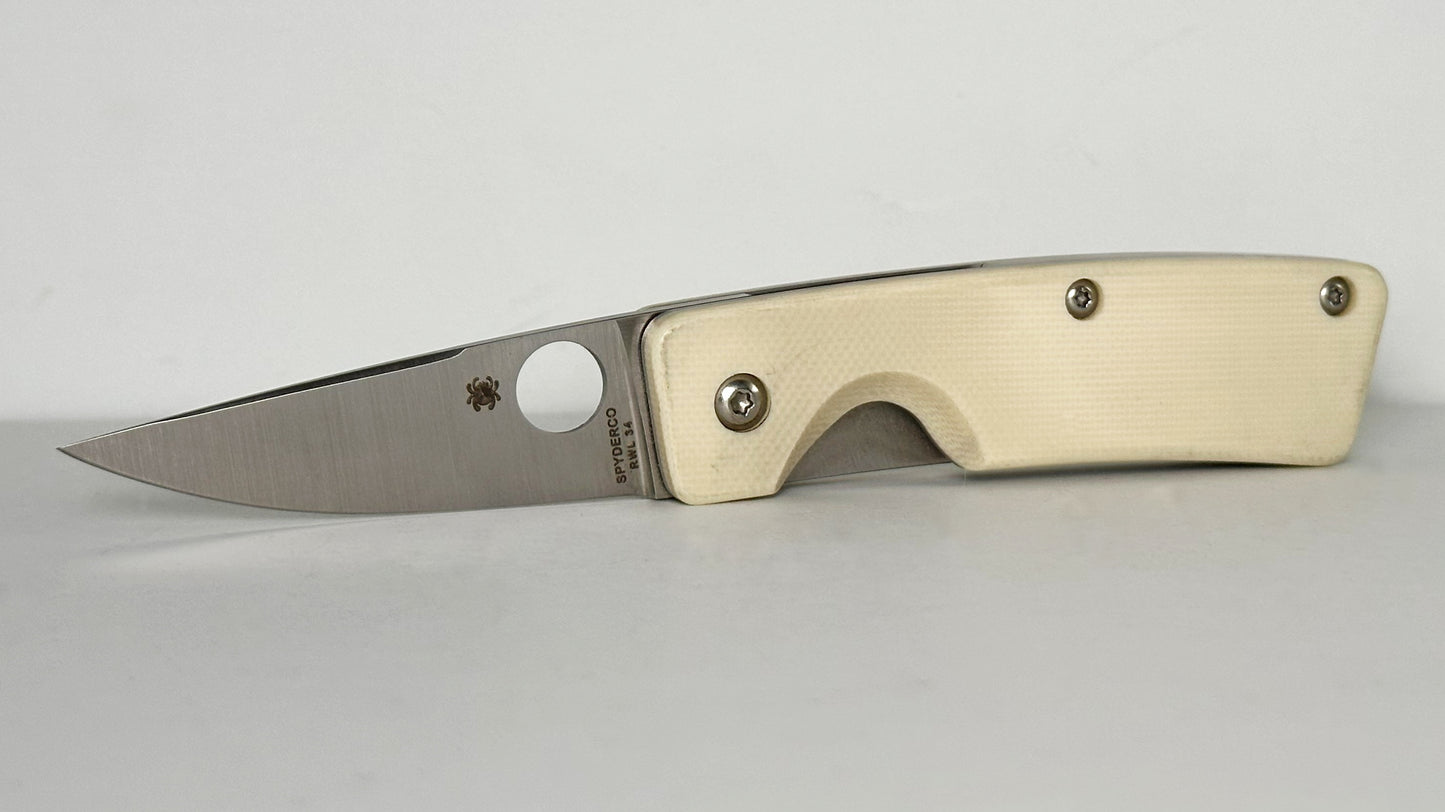 Spyderco Lil' Nilakka Flash Batch #427 of 1200 C332GPWH PRE-OWNED - Satin RWL34 Puukko-Style Blade & Ivory G-10 Handle Scales - Liner Lock w/ 2.3" Blade & Tip-Up Wire Pocket Clip | Taichung, Taiwan