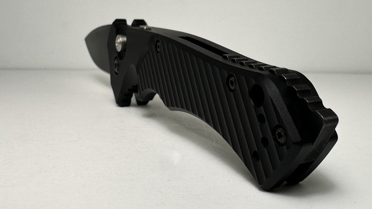 Benchmade Rukus II Automatic 9600BK PRE-OWNED Tactical Black CPM S30V & 6061-T6 Aluminum | Made in USA, 2018