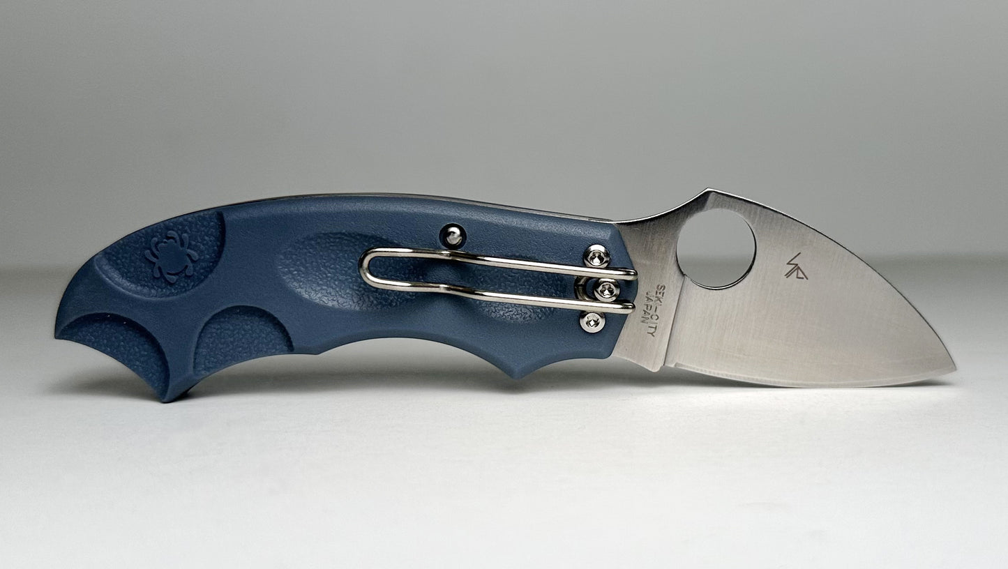 Spyderco Meerkat Sprint Run C64PBLE Pre-Owned - Satin 2.02" V-Toku2 Leaf Blade & Blue/Gray FRN Handle Scales - Phantom Lock w/ Thumb Hole | Made in Japan