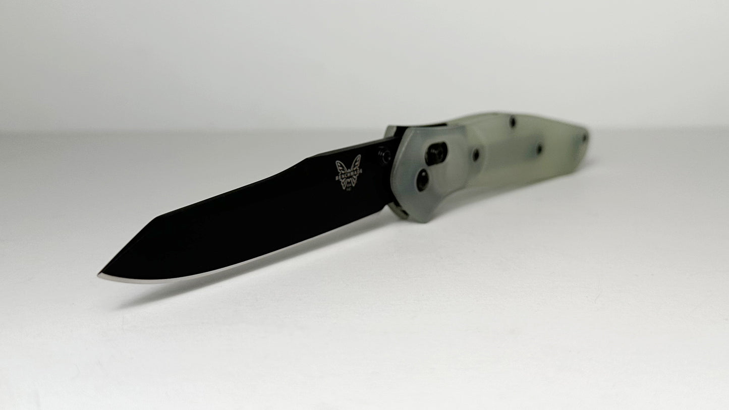Benchmade Osborne 940BK-2004 BHQ Exlusive Pre-Owned - Black CPM M4 Reverse Tanto Blade & Jade G-10 Handle Scales - AXIS Bar Lock w/ 3.4" Blade & Dual Studs | Made in USA