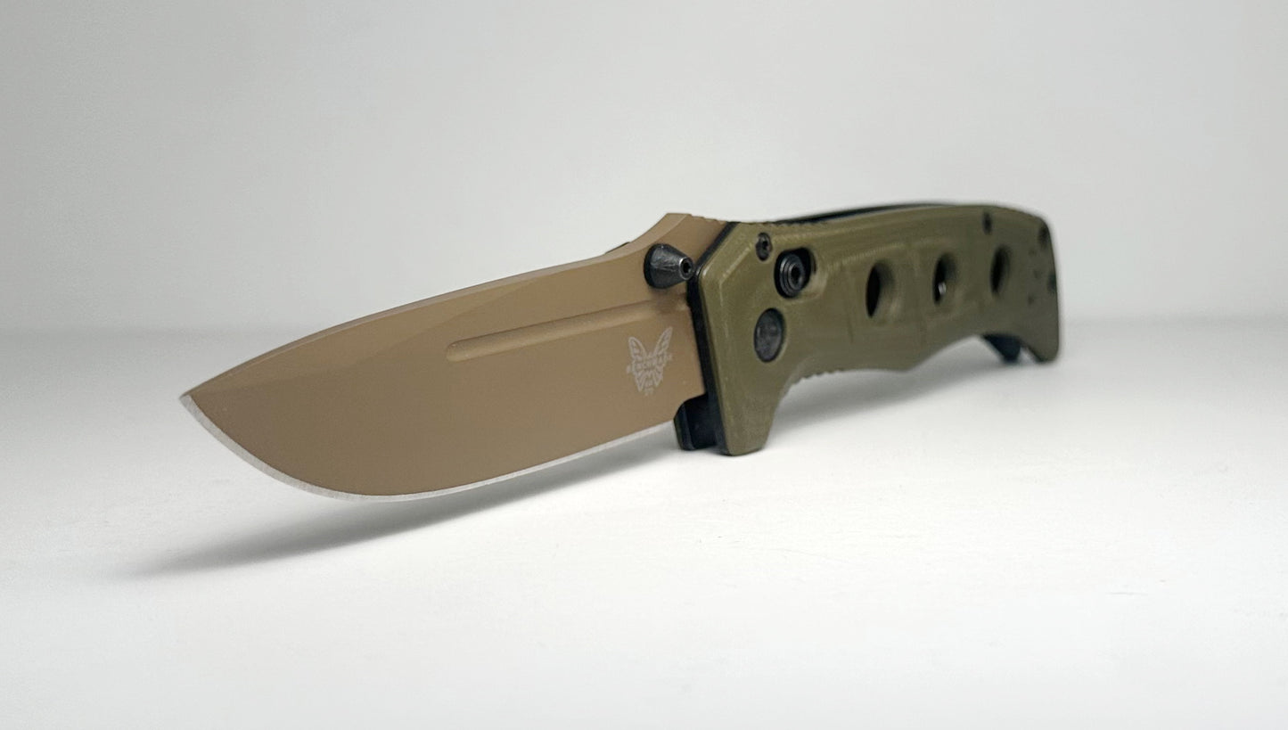 Benchmade Mini Adamas 273FE-2 Pre-Owned - FDE Flat Dark Earth 3.25" CPM CruWear Drop Point Blade & OD Green G-10 Handle Scales - AXIS Bar-Lock Folder | Made in USA