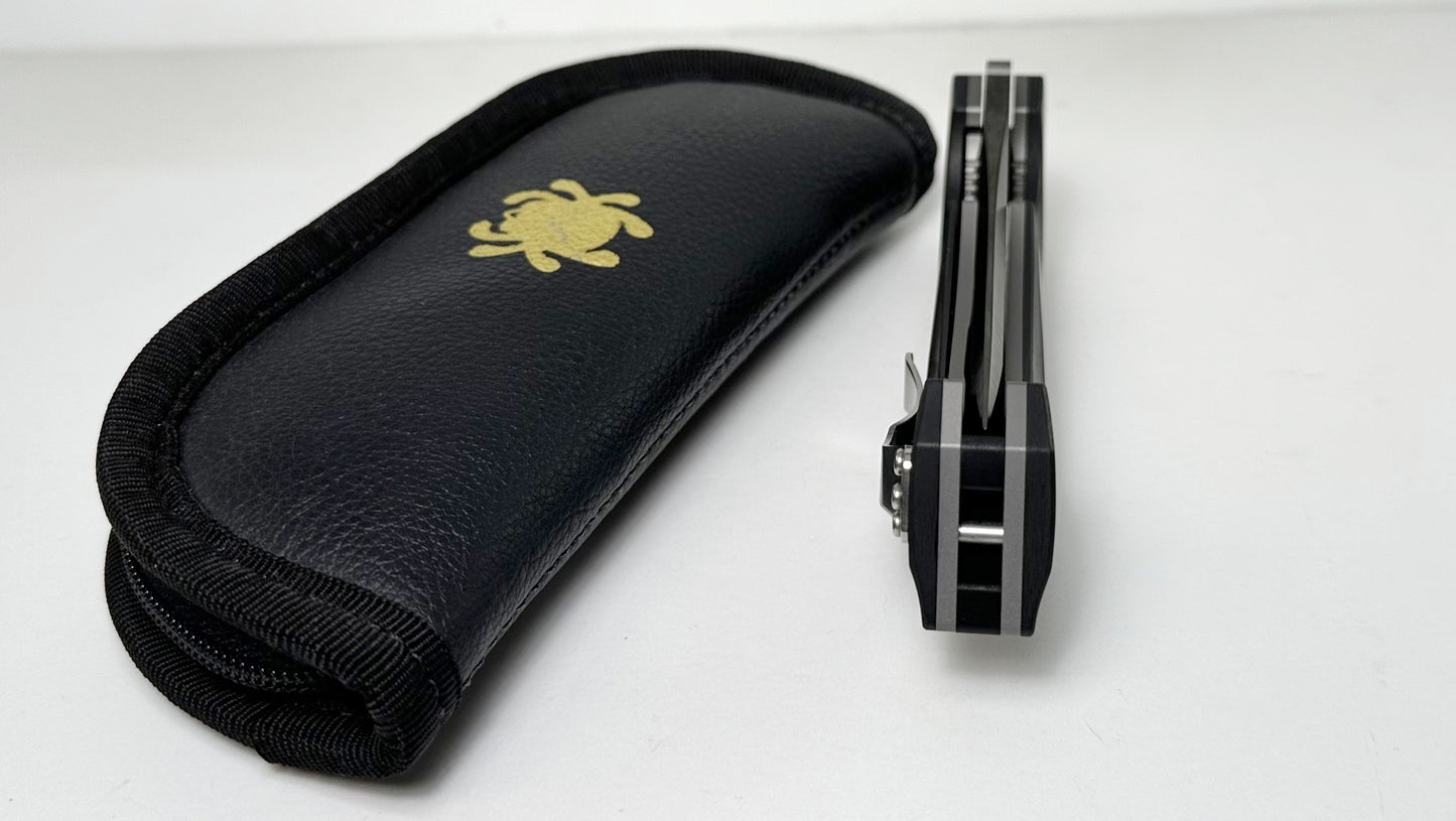 Spyderco | Brend/Pirela Mamba C196CFTIP Pre-Owned - Two-Toned CPM-S30V Upswept Blade & Titanium Handle w/ Twill Carbon Fiber Scales - Ti Liner Lock w/ Flipper & Round Thumb Hole | Made in Taiwan