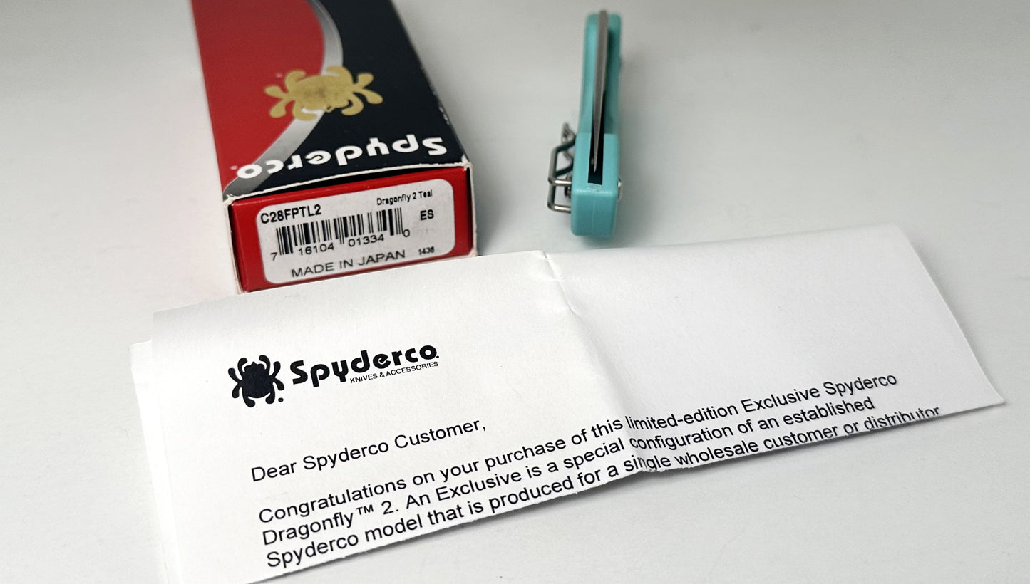 Spyderco Dragonfly 2 Teal C28FPTL2 Pre-Owned Exclusive - Satin 2.3" CPM-S30V Leaf Blade & Teal FRN Handle Scales - Lockback w/ Round Thumb Hole | Made in Japan