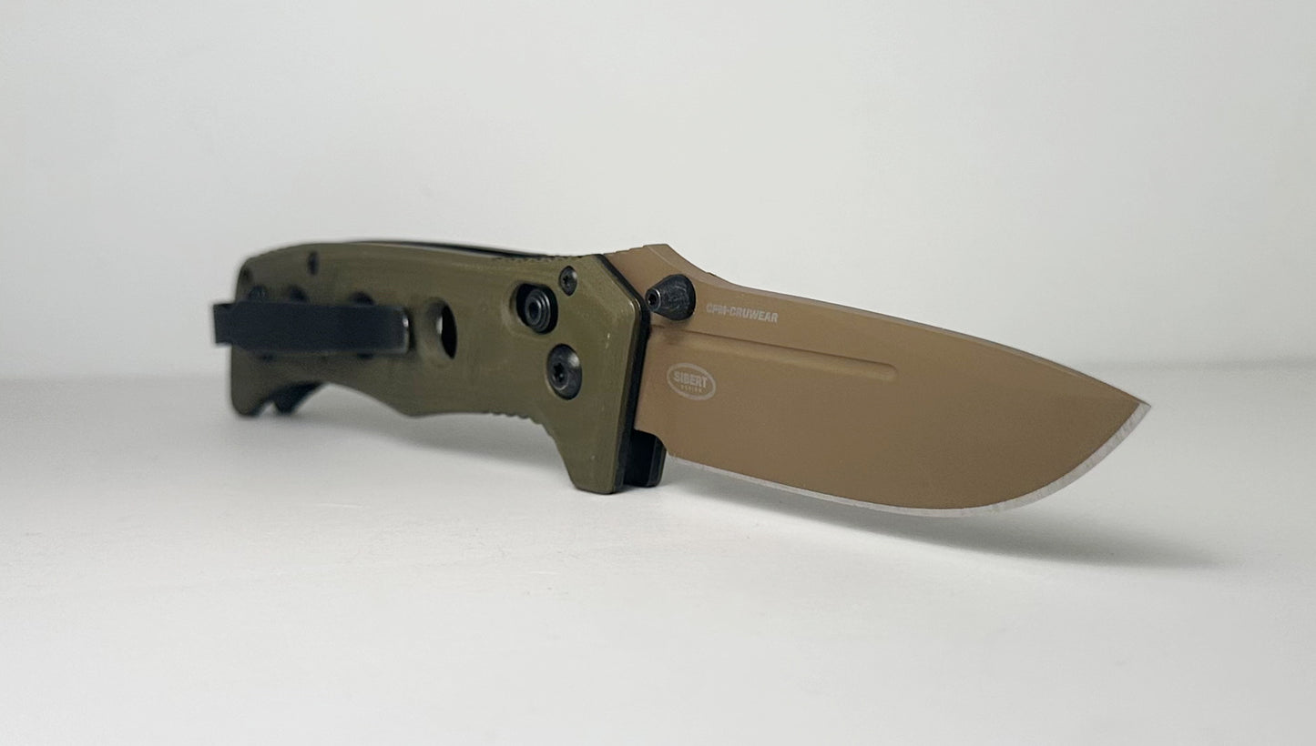 Benchmade Mini Adamas 273FE-2 Pre-Owned - FDE Flat Dark Earth 3.25" CPM CruWear Drop Point Blade & OD Green G-10 Handle Scales - AXIS Bar-Lock Folder | Made in USA