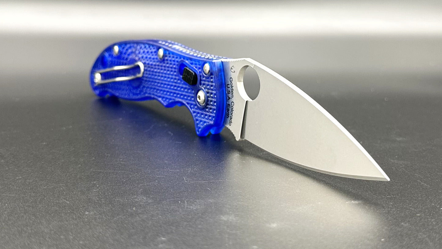Spyderco Manix 2 C101PBL2 Pre-Owned - Satin CTS-BD1 Leaf-Shaped Drop Point Blade & Translucent Blue FRCP Handle Scales - Bar-Lock w/ Round Thumb Hole | Made in USA