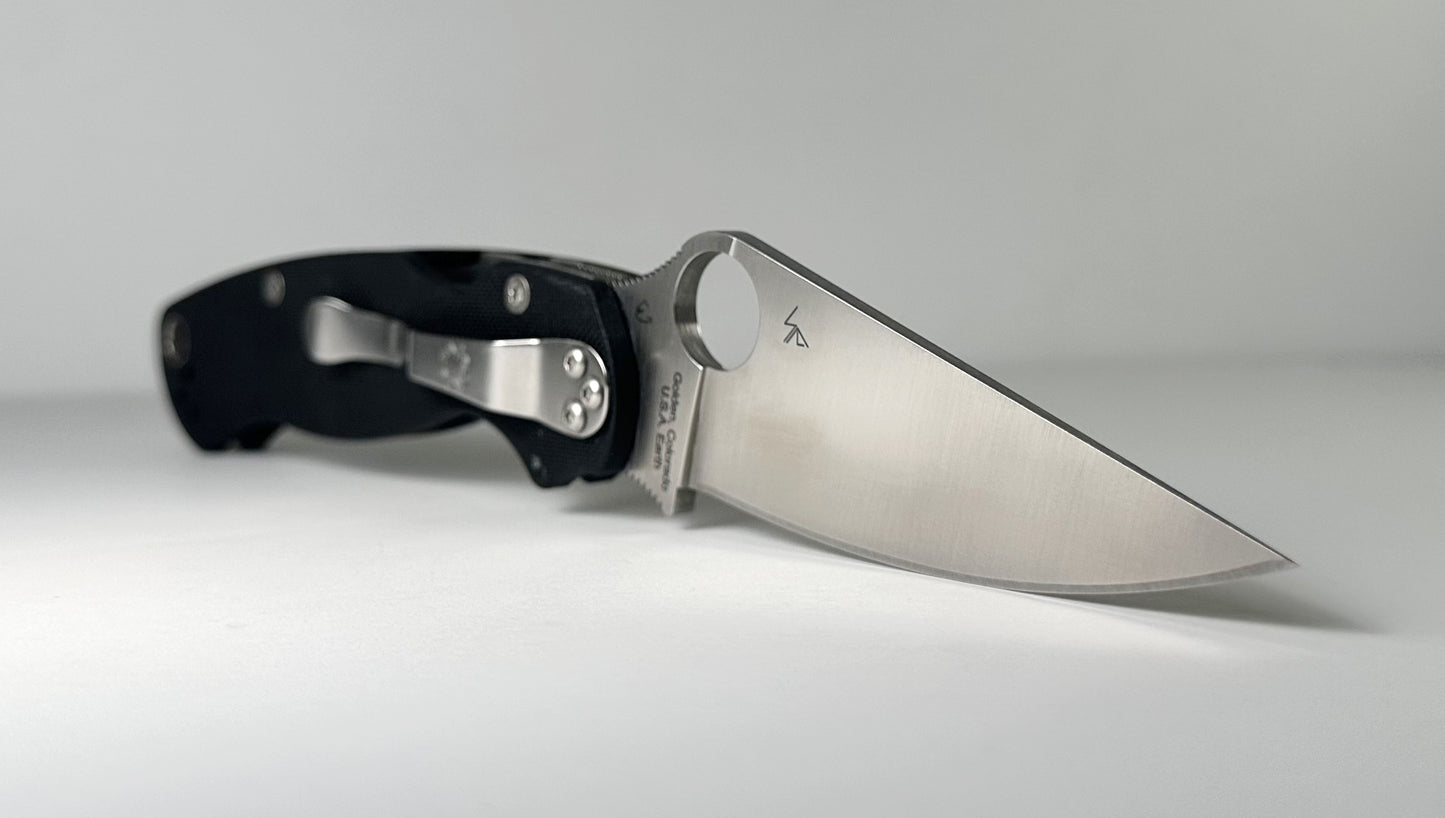 Spyderco Paramilitary 2 C81GP2 Pre-Owned - Satin 3.45" CPM-S30V Leaf-Shaped Blade & Black G-10 Handle Scales - Compression Lock w/ Round Thumb Hole | Made in USA