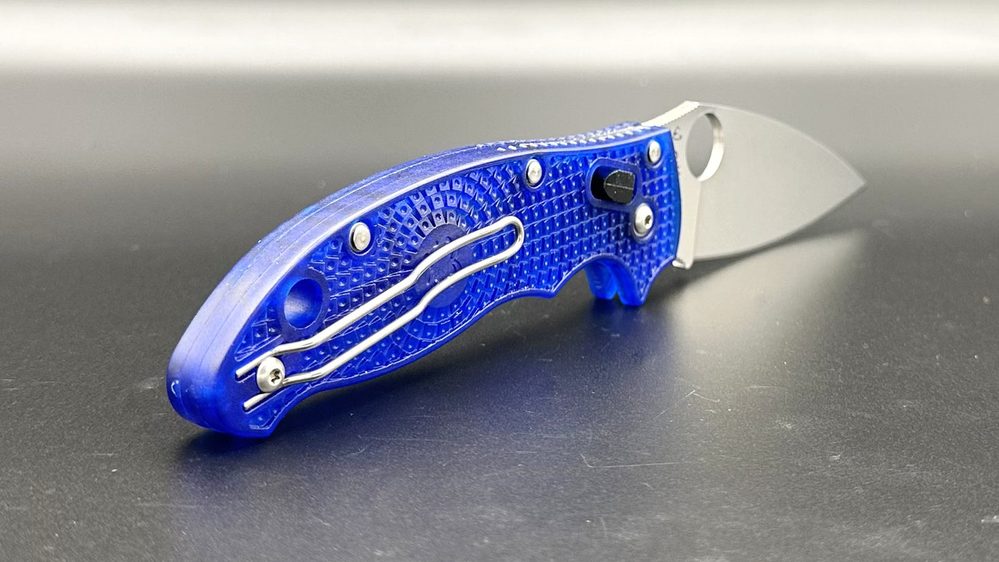 Spyderco Manix 2 C101PBL2 Pre-Owned - Satin CTS-BD1 Leaf-Shaped Drop Point Blade & Translucent Blue FRCP Handle Scales - Bar-Lock w/ Round Thumb Hole | Made in USA