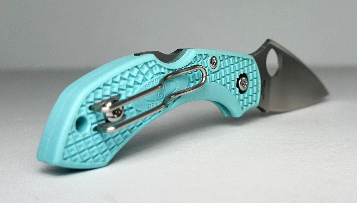 Spyderco Dragonfly 2 Teal C28FPTL2 Pre-Owned Exclusive - Satin 2.3" CPM-S30V Leaf Blade & Teal FRN Handle Scales - Lockback w/ Round Thumb Hole | Made in Japan