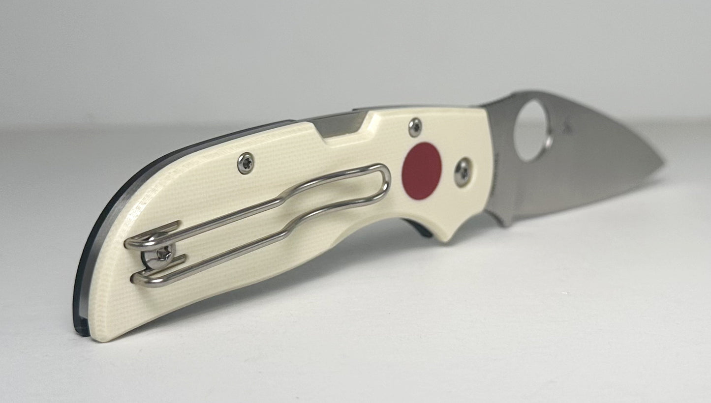 Spyderco Chaparral Sun & Moon C152GSMP Pre-Owned - Satin 2.8" CTS-XHP Leaf-Shaped Blade & Black/White G-10 Handle Scales w/ Mother of Pearl Inlay - Lockback w/ Thumb Hole | Made in Taiwan