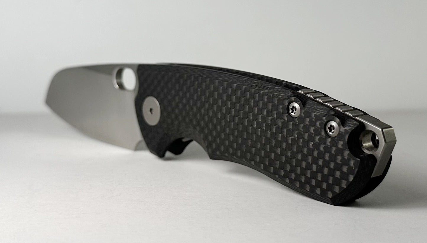 Urban EDC Supply | Jesper Voxnaes F5.5 Folder Pre-Owned - Satin 2.7" Bohler ELMAX Sheepsfoot Blade & Carbon Fiber Handle Scales - Titanium Liner Lock w/ Blade Hole | Made in China