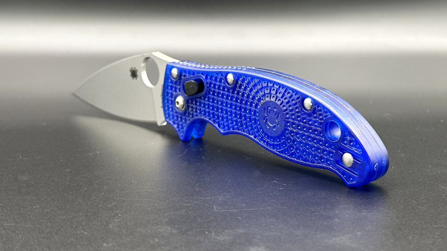 Spyderco Manix 2 C101PBL2 Pre-Owned - Satin CTS-BD1 Leaf-Shaped Drop Point Blade & Translucent Blue FRCP Handle Scales - Bar-Lock w/ Round Thumb Hole | Made in USA
