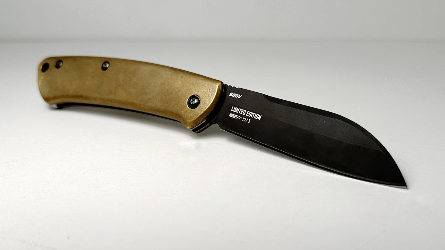 Benchmade Proper 319DLC-1801 Limited Edition #1273 Pre-Owned - Black CPM S30V Sheepsfoot Blade & Brass Flytanium Handle - Original Blue G-10 Scales Included - Slipjoint Folder w/ Nail Nick | Made in USA