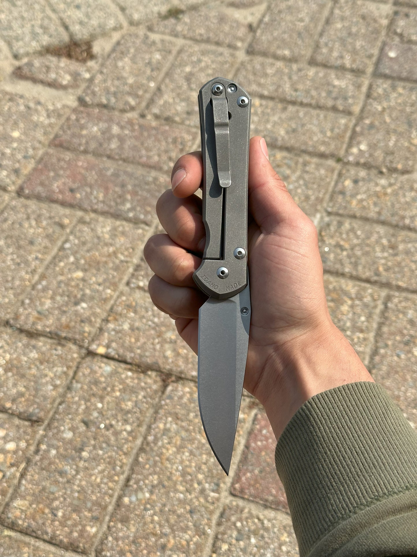 Chris Reeve Knives Sebenza 31 Large PRE-OWNED Drop Point in Stonewashed CPM S45VN | Sandblasted 6AL4V Titanium Frame Lock Handle