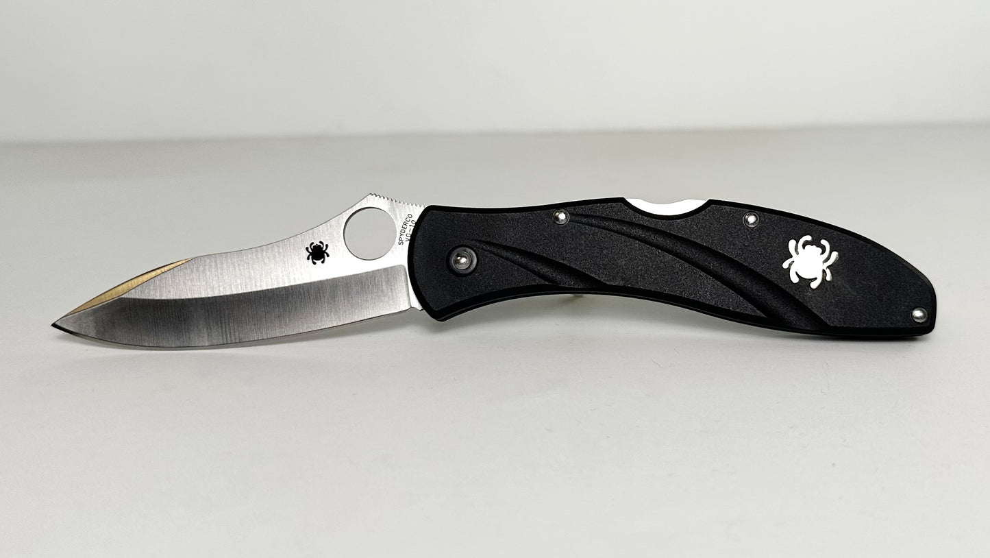 Spyderco Centofante 3 C66PBK3 Pre-Owned -Satin VG-10 Modified Blade & Black FRN Handle Scales - Lockback Manual w/ Round Thumb Hole | Made in Japan