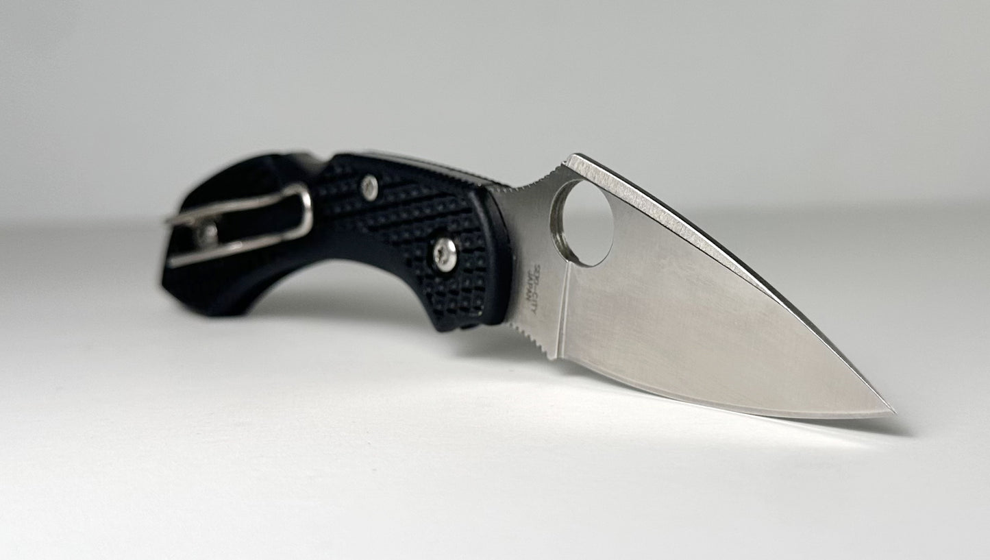 Spyderco Dragonfly 2 C28PBK2 Pre-Owned -Satin 3.45" VG-10 Leaf-Shaped Drop Point Blade - Black FRN Handle Scales - Lockback Manual w/ Round Thumb Hole | Made in Japan