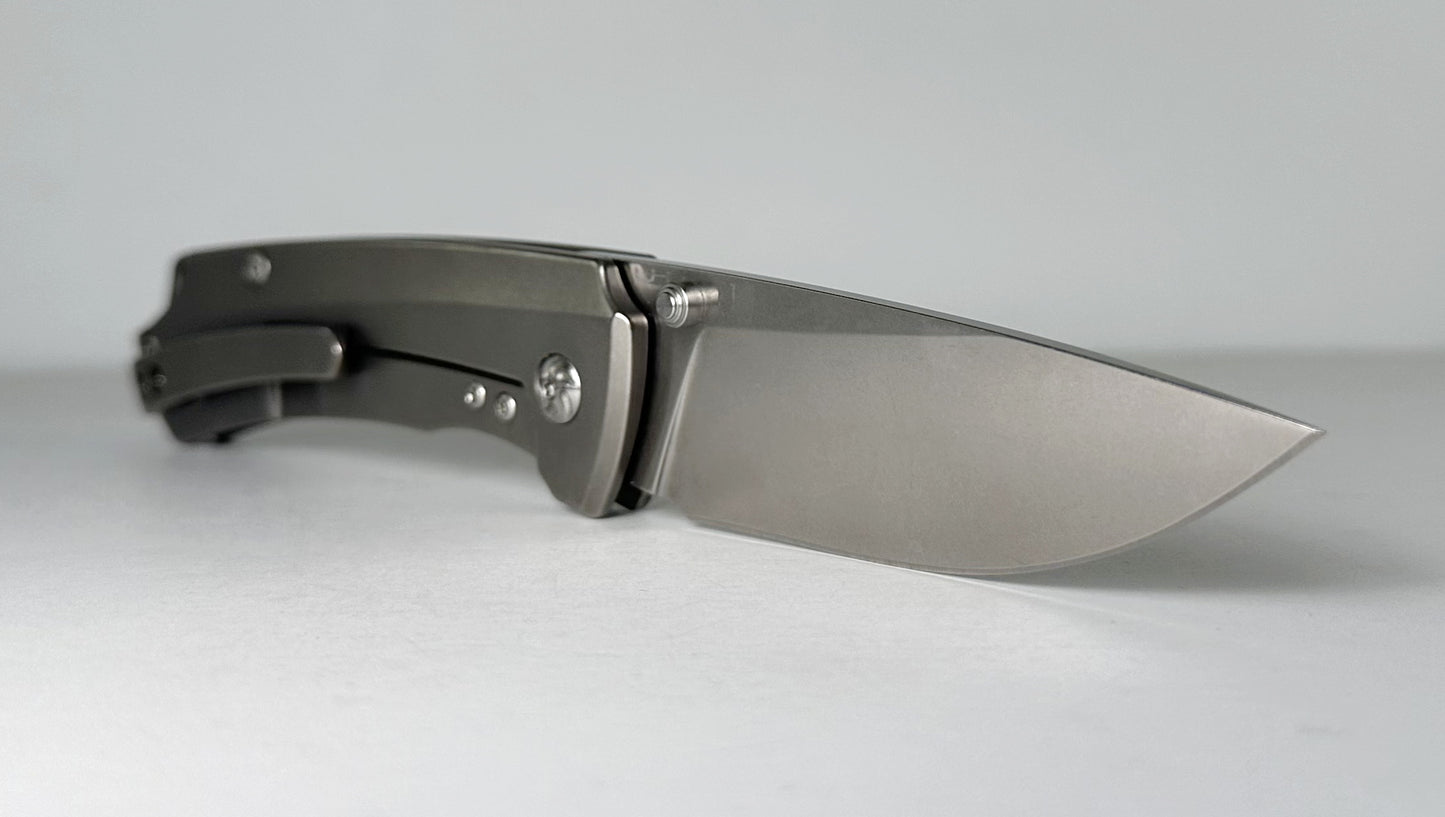 Kizer | Uli Hennicke T1 Ki3490 Pre-Owned - Stonewash 3.25" CPM-S35VN Drop Point Blade & 6AL4V Titanium Handle - Ti Frame Lock w/ Dual Studs | Made in China