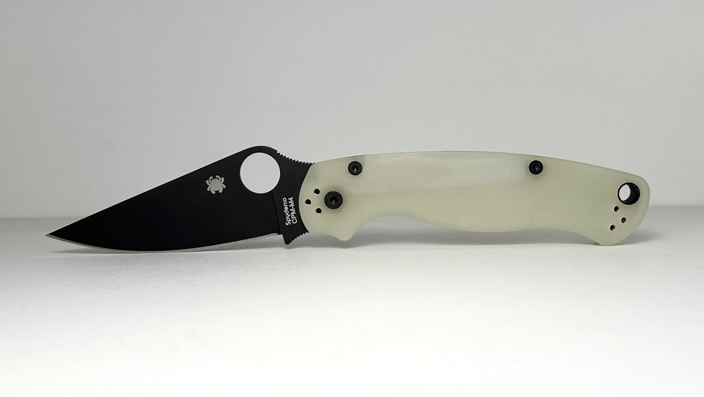 Spyderco Paramilitary 2 C81GM4BKP2 Pre-Owned - Black 3.44" CPM-M4 Leaf-Shaped Blade & Natural Jade G-10 Handle Scales - Compression Lock Manual Folder w/ Round Thumb Hole - BHQ Exc. | Made in USA