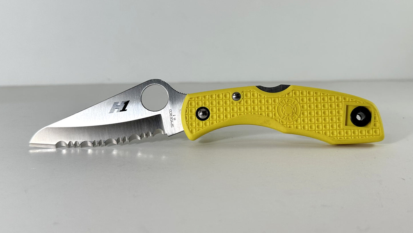 Spyderco Salt 2 C88SYL Pre-Owned - Satin 3" H1 Stainless Fully Serrated Drop Point Blade & Yellow FRN Handle Scales - Lockback Manual w/ Round Thumb Hole | Made in Japan