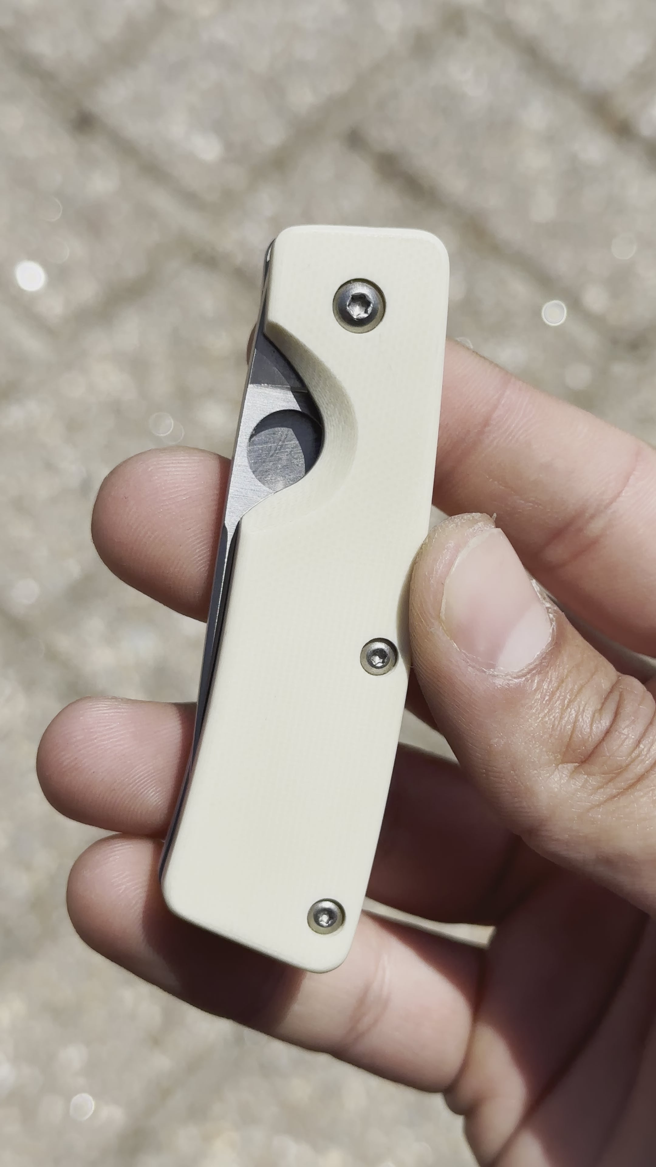 Spyderco Lil' Nilakka Flash Batch #427/1000 C332GPWH PRE-OWNED