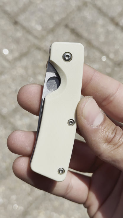 Spyderco Lil' Nilakka Flash Batch #427 of 1200 C332GPWH PRE-OWNED - Satin RWL34 Puukko-Style Blade & Ivory G-10 Handle Scales - Liner Lock w/ 2.3" Blade & Tip-Up Wire Pocket Clip | Taichung, Taiwan